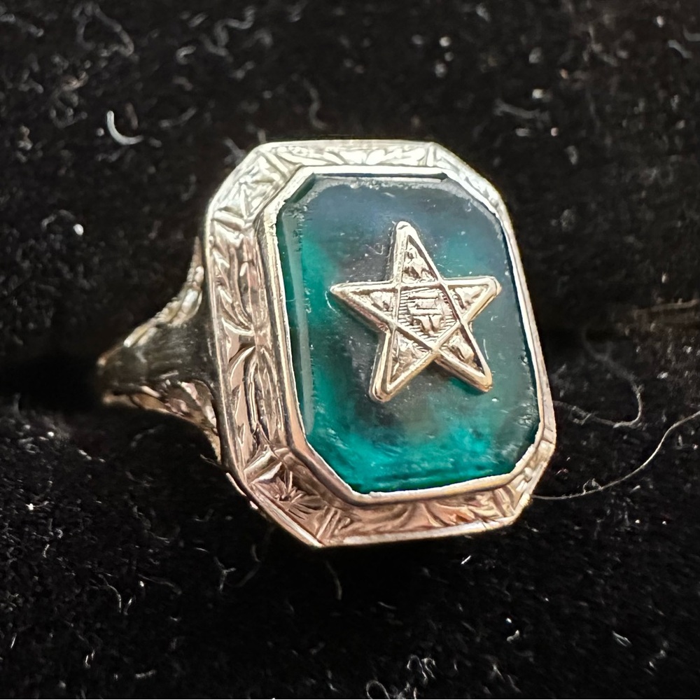 RARE Victorian 14k White Gold Emerald Star Ring